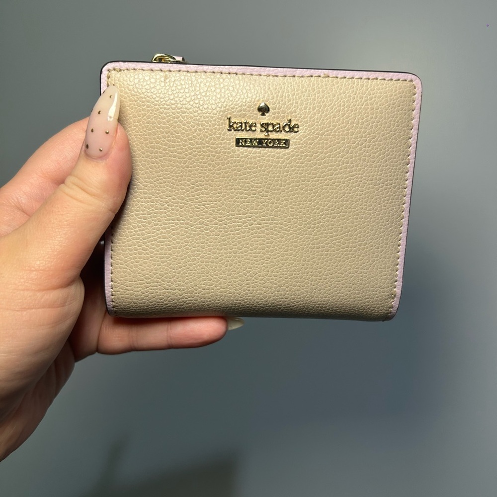 Kate Spade Cream and Pink Bifold Wallet NWOT